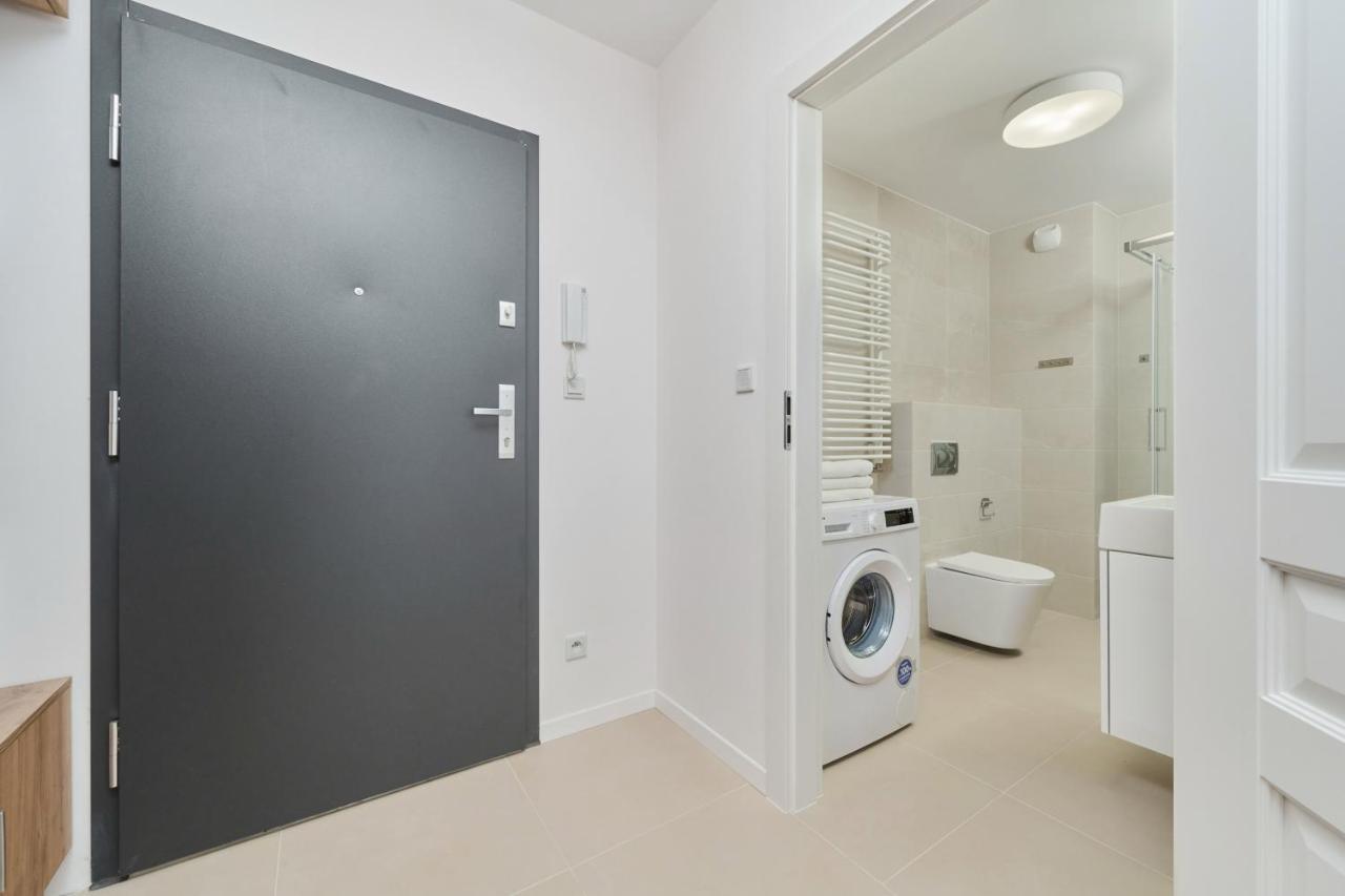Modern Elegance Apartments Wroclaw With Ac By Noclegi Renters Buitenkant foto