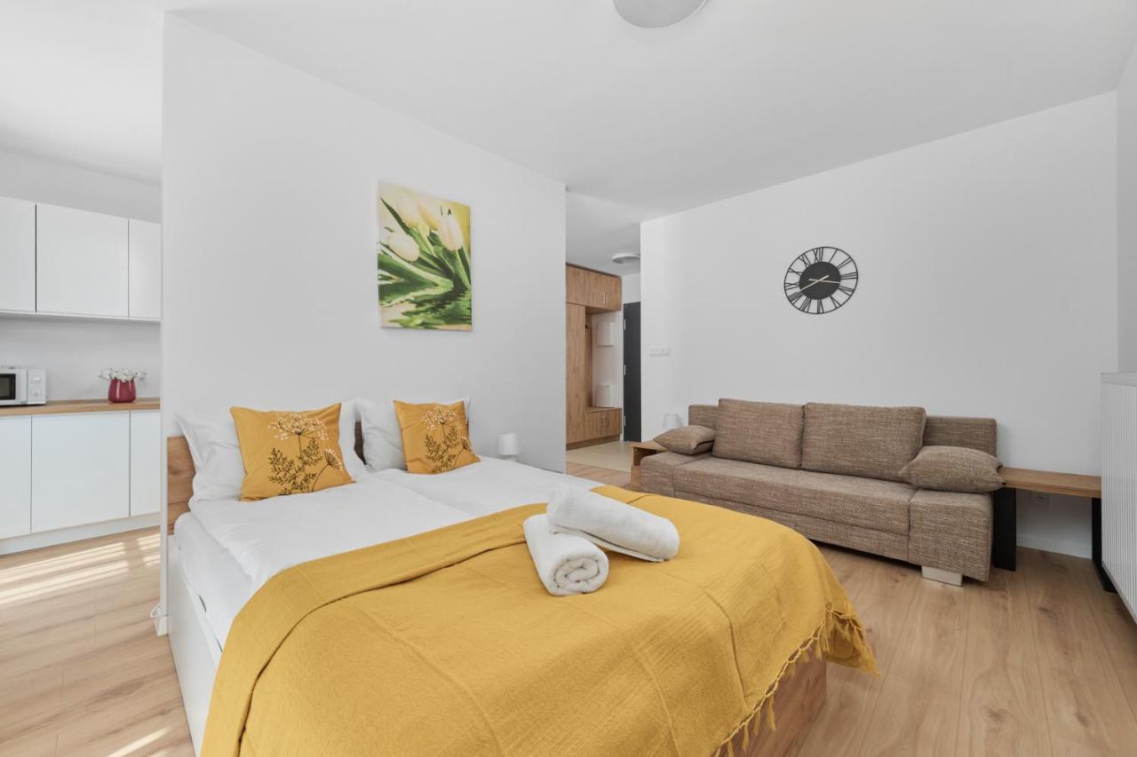 Modern Elegance Apartments Wroclaw With Ac By Noclegi Renters Buitenkant foto