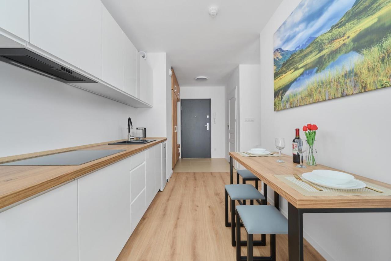 Modern Elegance Apartments Wroclaw With Ac By Noclegi Renters Buitenkant foto
